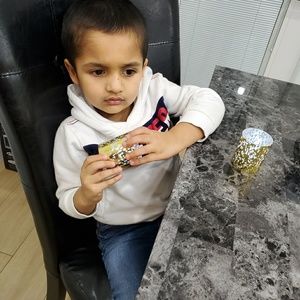 Meet your Posher, Mandy